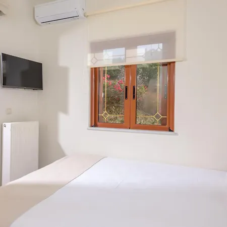 Araucaria - Private Pool, Jacuzzi, Sea View Villa *