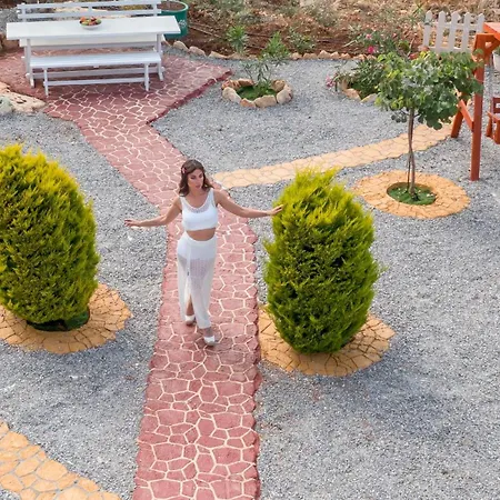 Villa Araucaria - Private Pool, Jacuzzi, Sea View