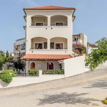 Villa Araucaria - Private Pool, Jacuzzi, Sea View *