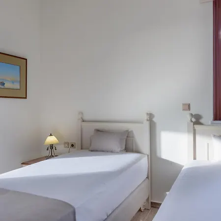 Villa Araucaria Private Pool Jacuzzi Seaview