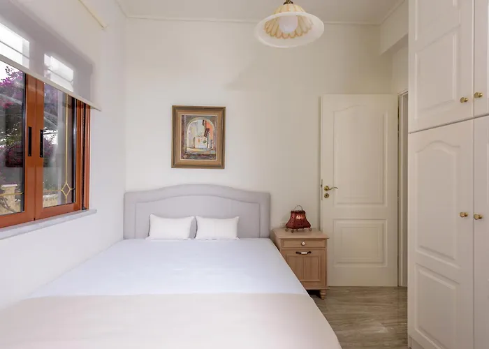 Araucaria Private Pool Jacuzzi Seaview * Ретимно (Крит)